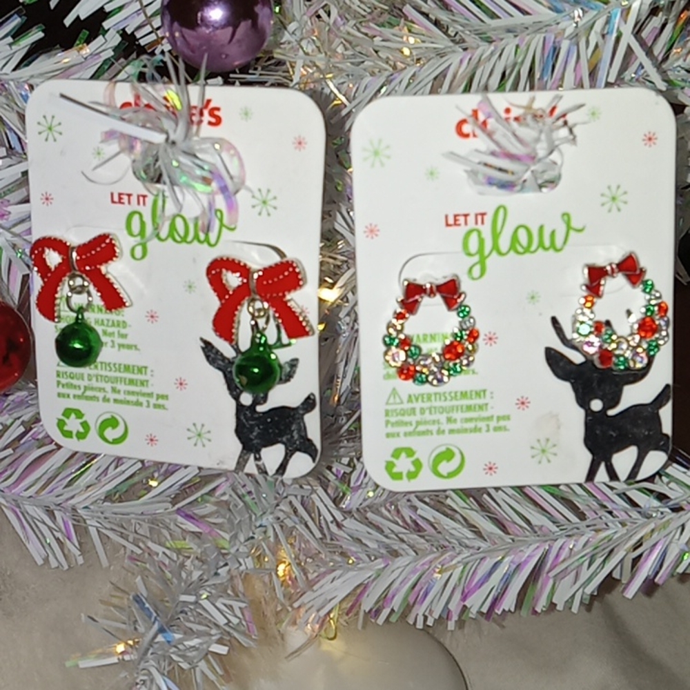 Bundle of 2 NWT "Claires" hanging Christmas earrings